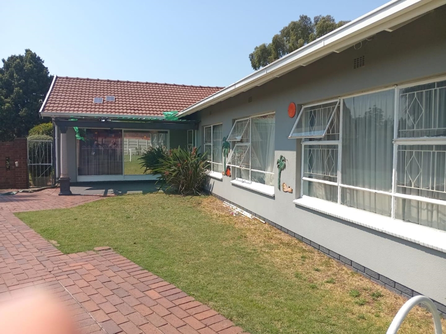 4 Bedroom Property for Sale in Brackenhurst Gauteng