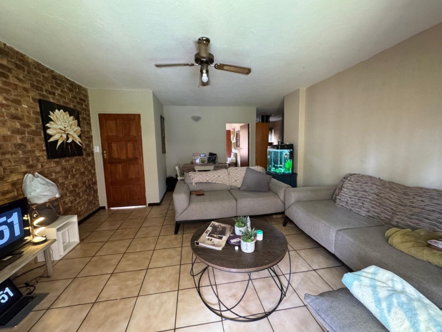 2 Bedroom Property for Sale in Hennopspark Gauteng