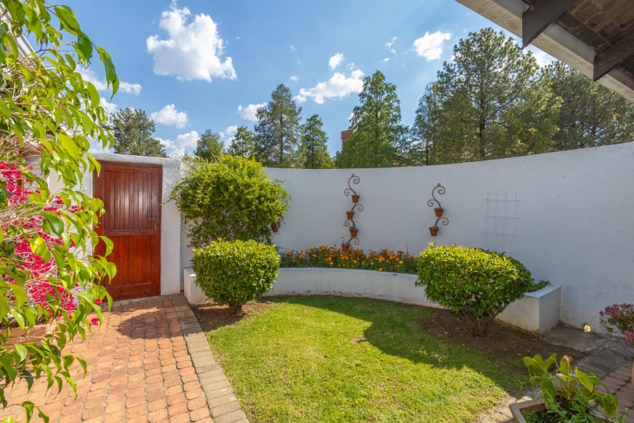 2 Bedroom Property for Sale in Bryanston Gauteng