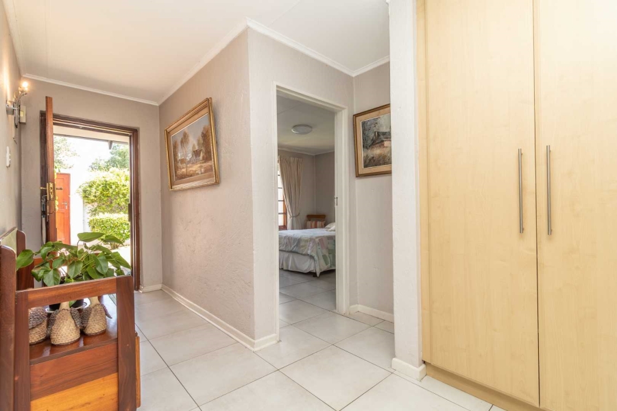 2 Bedroom Property for Sale in Bryanston Gauteng
