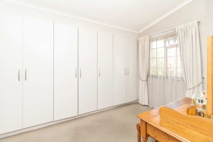 2 Bedroom Property for Sale in Bryanston Gauteng