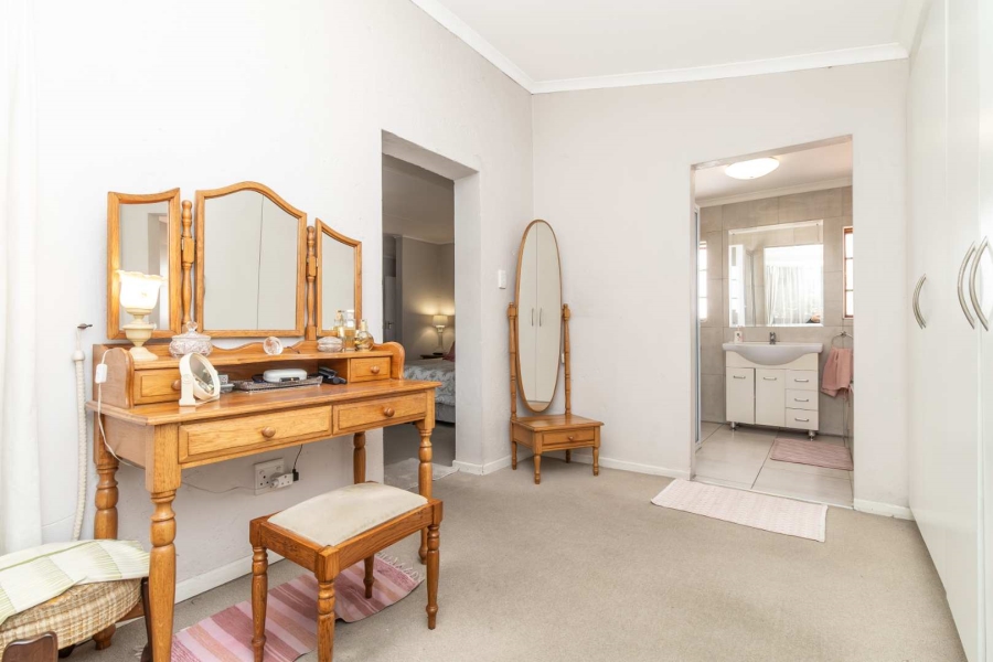 2 Bedroom Property for Sale in Bryanston Gauteng