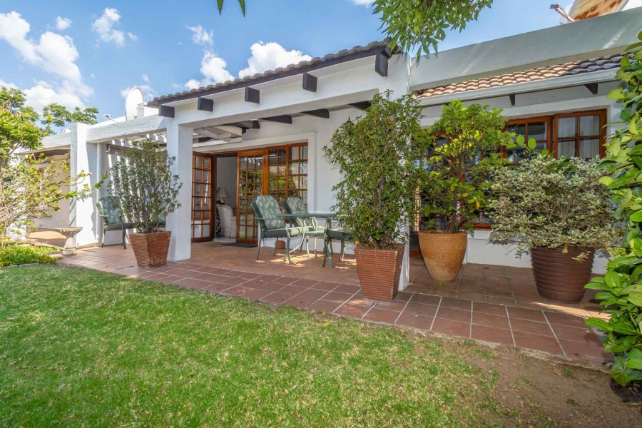 2 Bedroom Property for Sale in Bryanston Gauteng