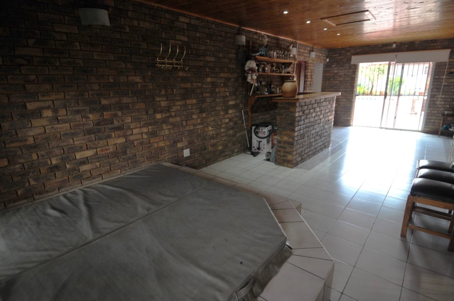 4 Bedroom Property for Sale in Silverton Gauteng