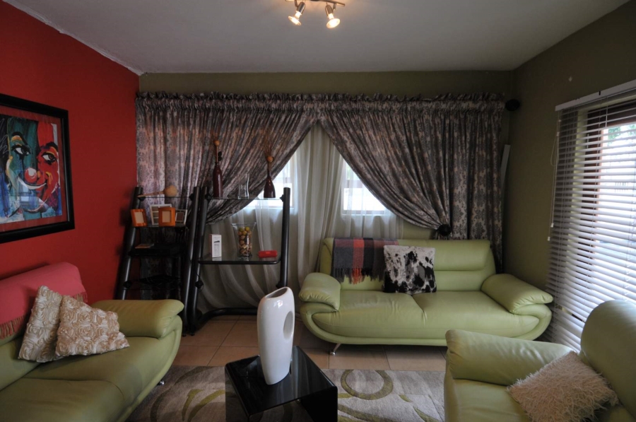 4 Bedroom Property for Sale in Willow Acres Gauteng