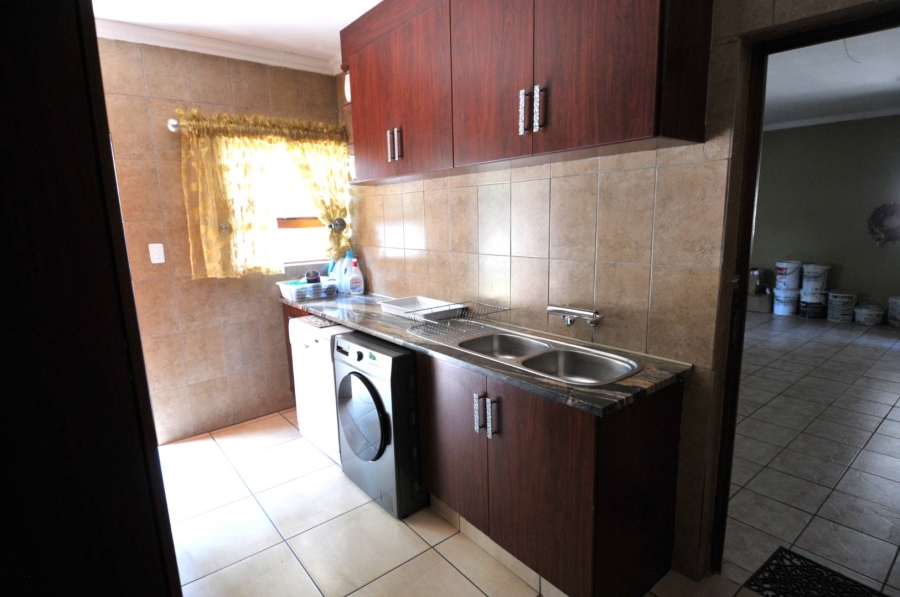 4 Bedroom Property for Sale in Willow Acres Gauteng