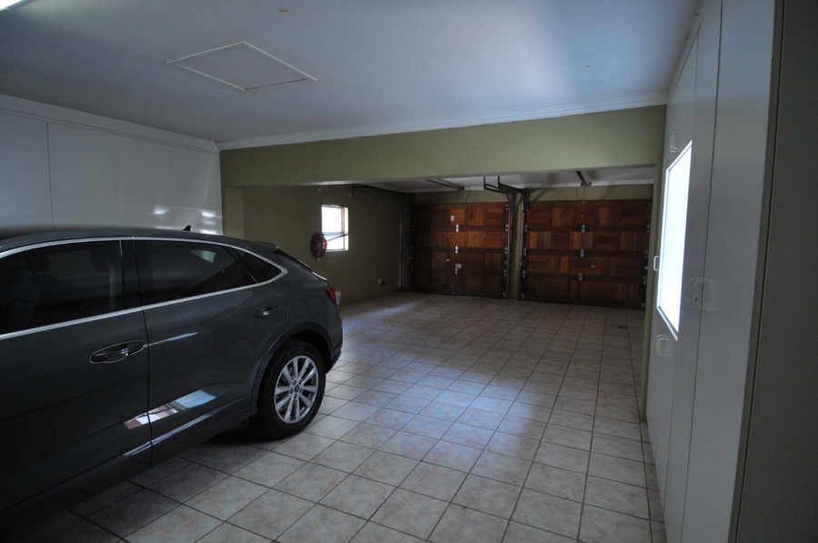 4 Bedroom Property for Sale in Willow Acres Gauteng