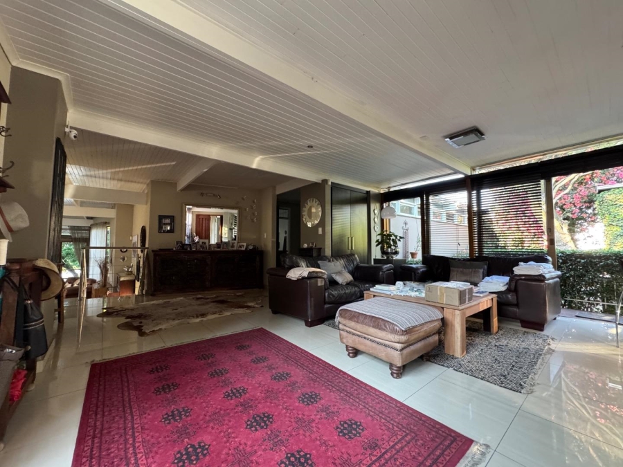 5 Bedroom Property for Sale in Waterkloof Ridge Gauteng