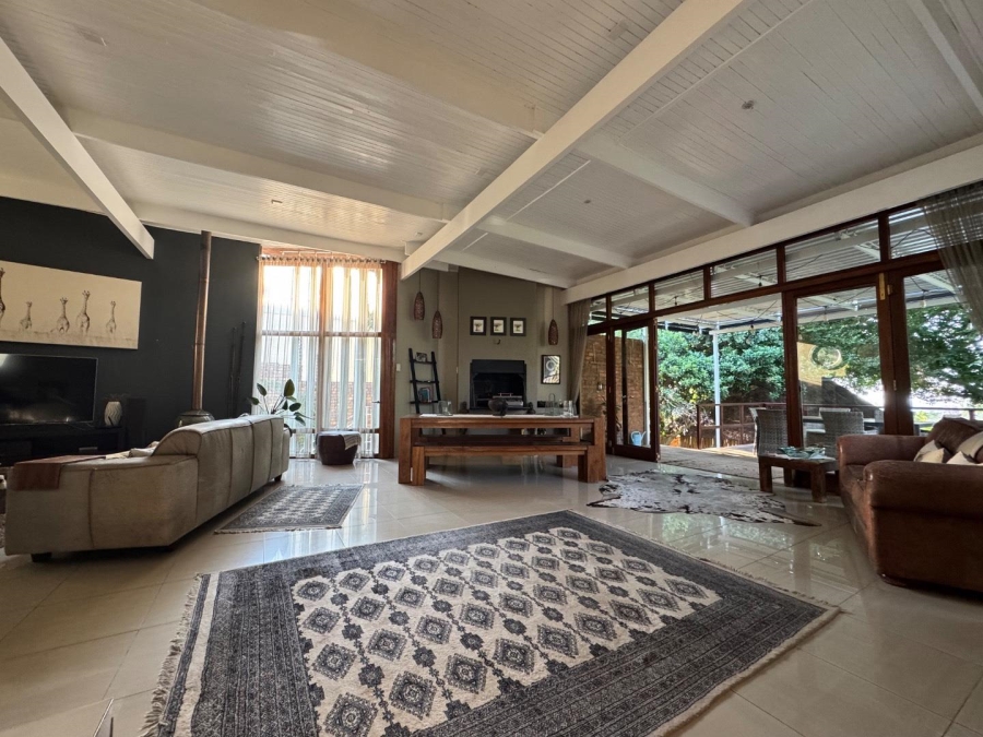 5 Bedroom Property for Sale in Waterkloof Ridge Gauteng