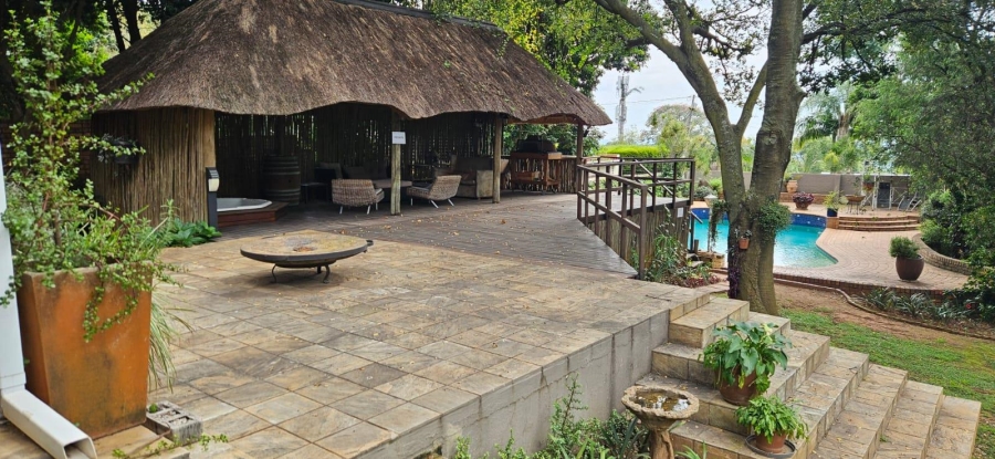5 Bedroom Property for Sale in Waterkloof Ridge Gauteng