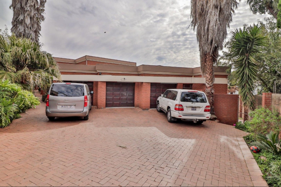 5 Bedroom Property for Sale in Meyersdal Gauteng