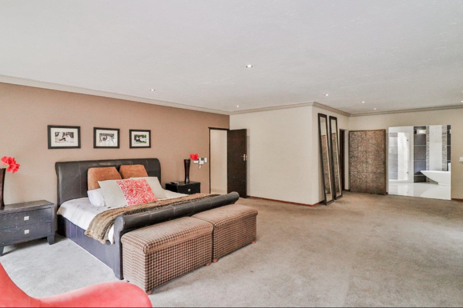 5 Bedroom Property for Sale in Meyersdal Gauteng