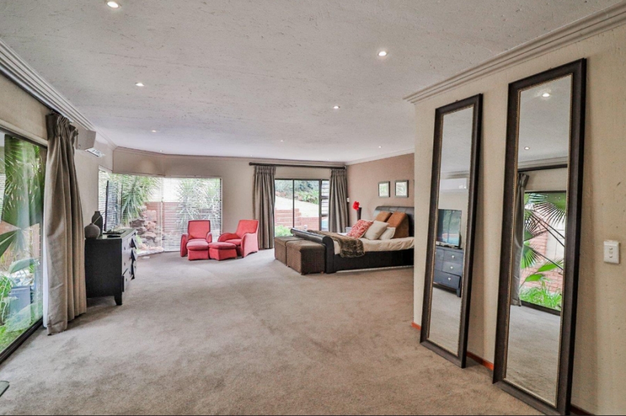 5 Bedroom Property for Sale in Meyersdal Gauteng