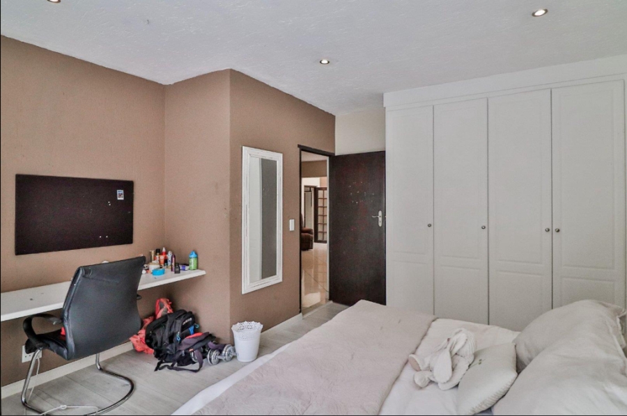 5 Bedroom Property for Sale in Meyersdal Gauteng