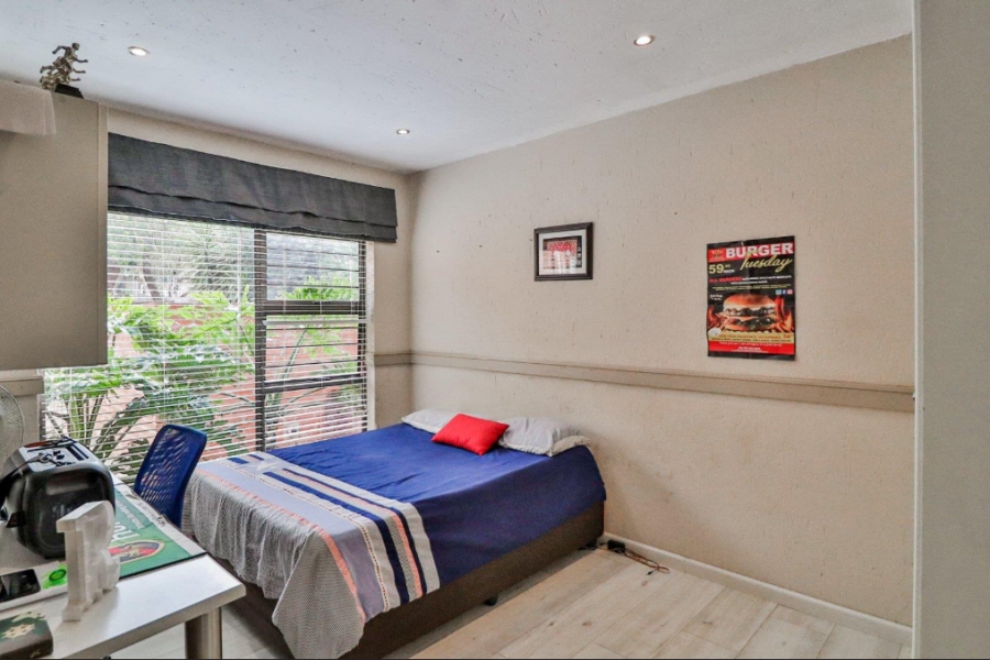 5 Bedroom Property for Sale in Meyersdal Gauteng