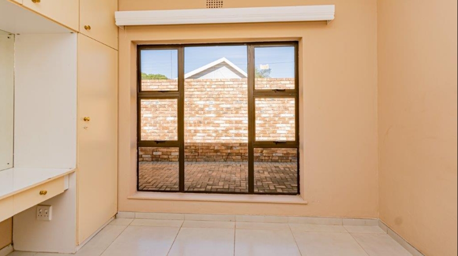 4 Bedroom Property for Sale in Randhart Gauteng