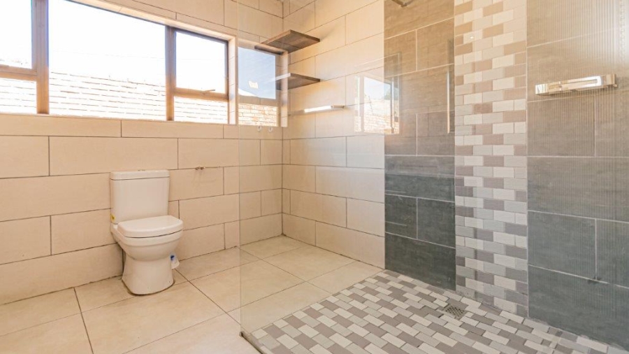 4 Bedroom Property for Sale in Randhart Gauteng