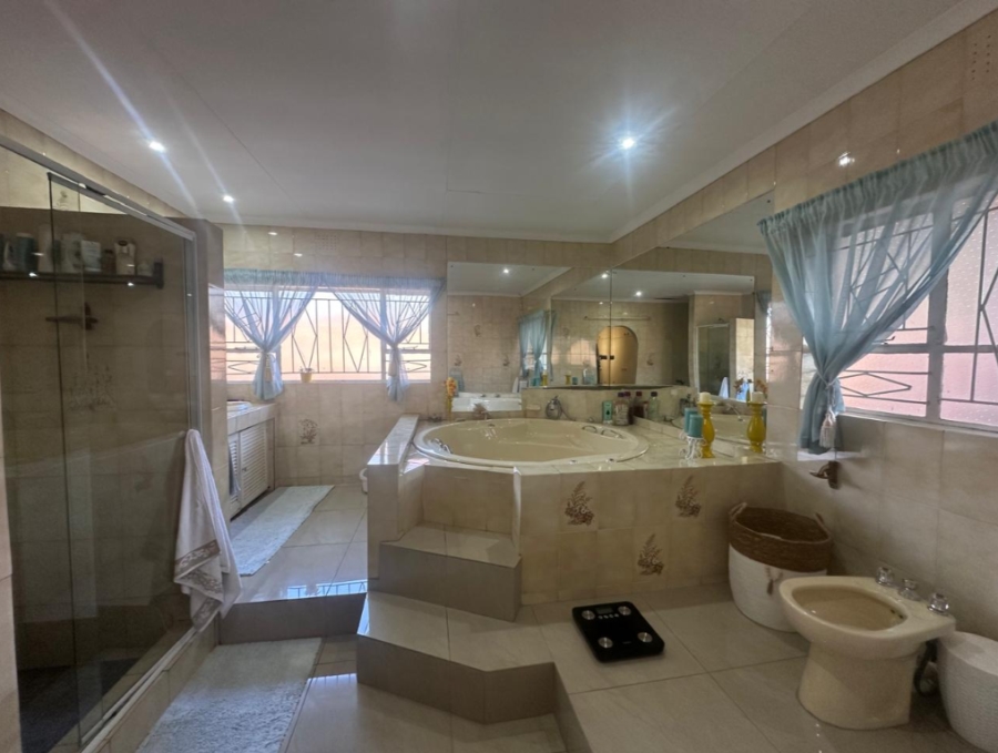 4 Bedroom Property for Sale in Randhart Gauteng