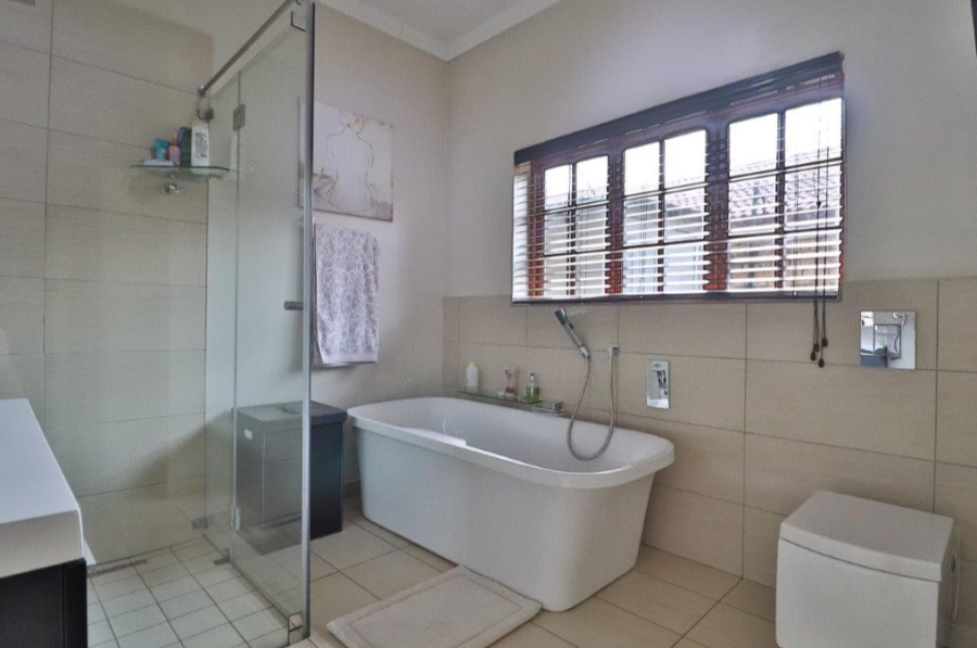 4 Bedroom Property for Sale in New Redruth Gauteng