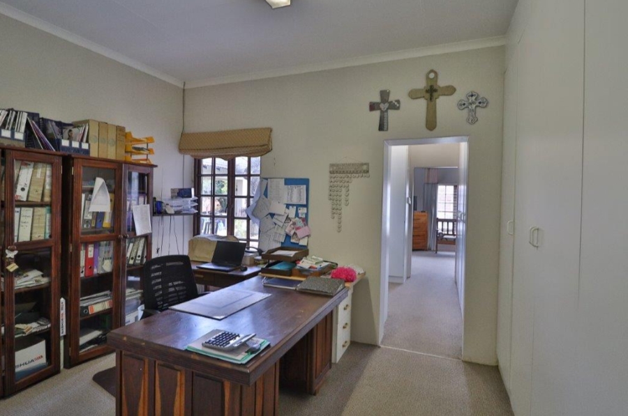 4 Bedroom Property for Sale in New Redruth Gauteng