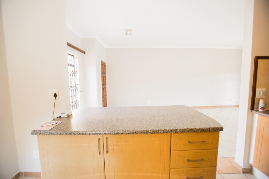 To Let 2 Bedroom Property for Rent in Equestria Gauteng