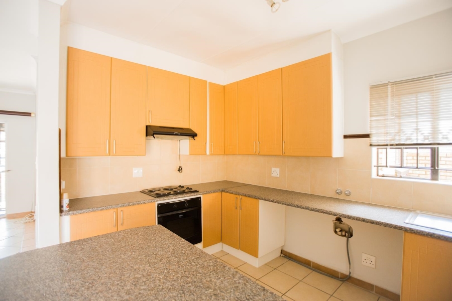 To Let 2 Bedroom Property for Rent in Equestria Gauteng