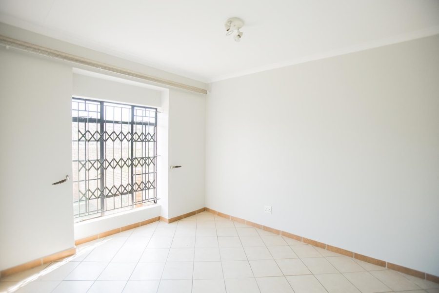 To Let 2 Bedroom Property for Rent in Equestria Gauteng