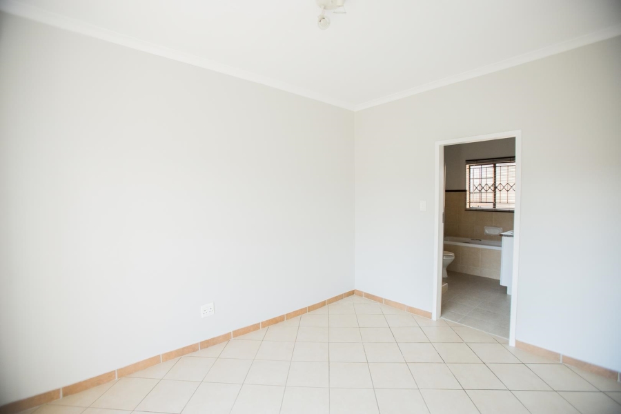To Let 2 Bedroom Property for Rent in Equestria Gauteng