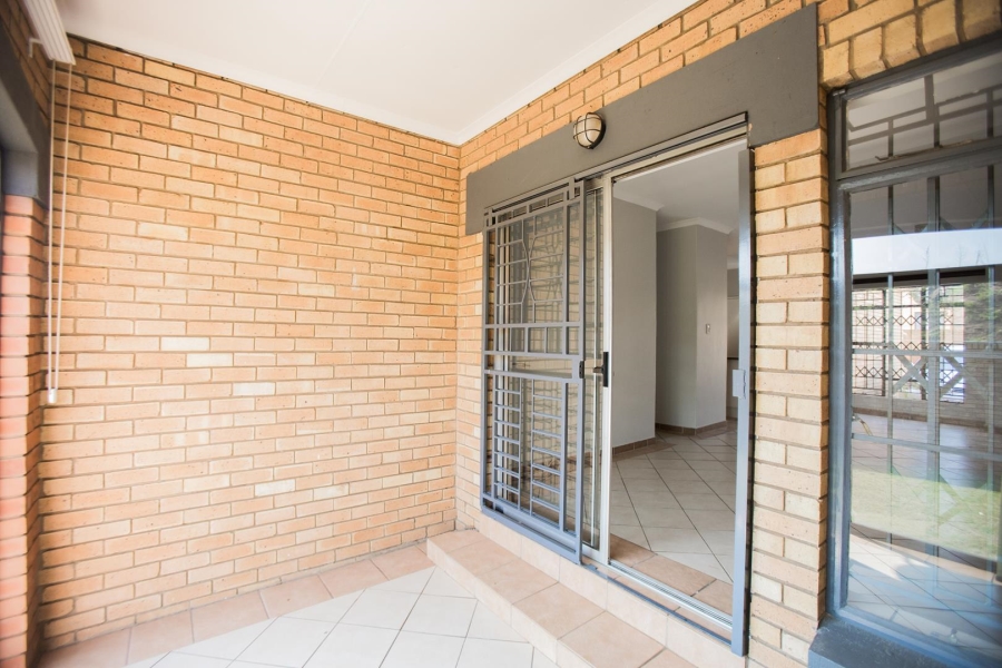 To Let 2 Bedroom Property for Rent in Equestria Gauteng