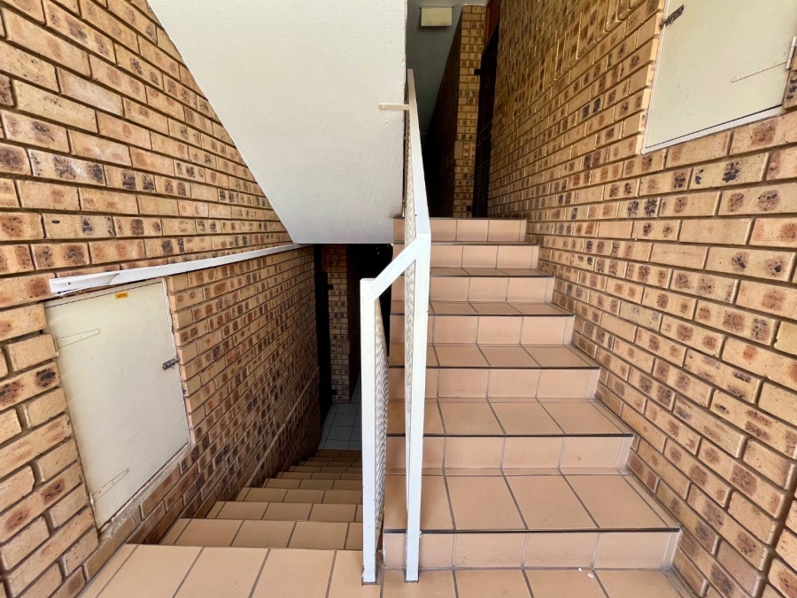 2 Bedroom Property for Sale in Hillcrest Gauteng