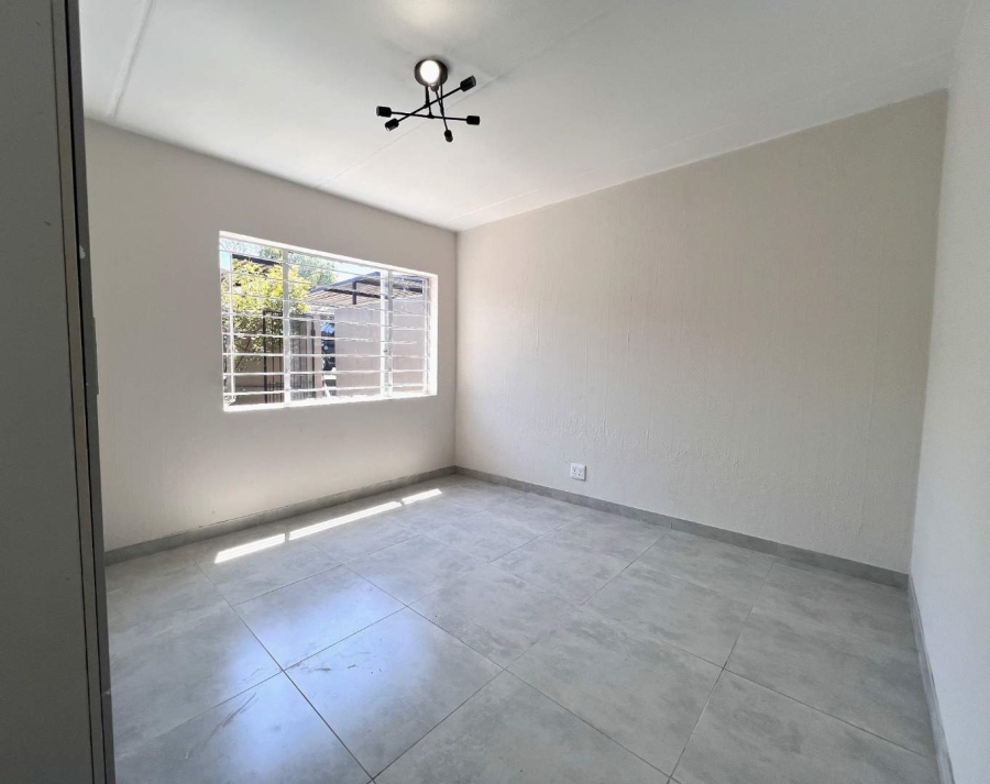 2 Bedroom Property for Sale in Northwold Gauteng