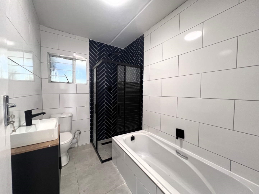 2 Bedroom Property for Sale in Northwold Gauteng