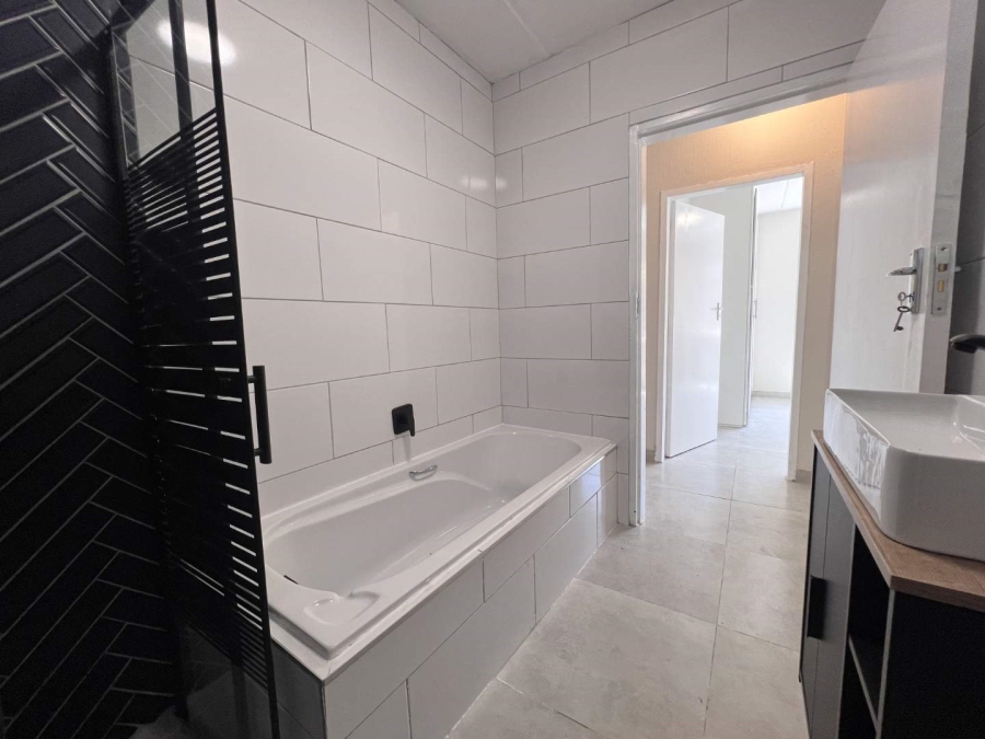 2 Bedroom Property for Sale in Northwold Gauteng