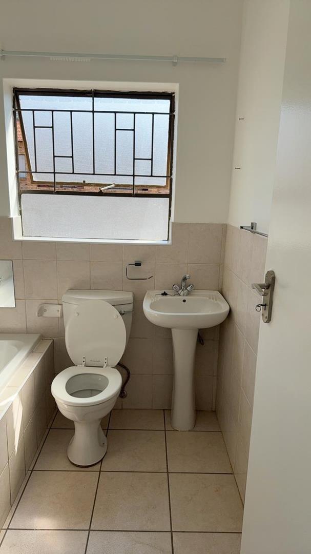 To Let 0 Bedroom Property for Rent in Roodekrans Gauteng