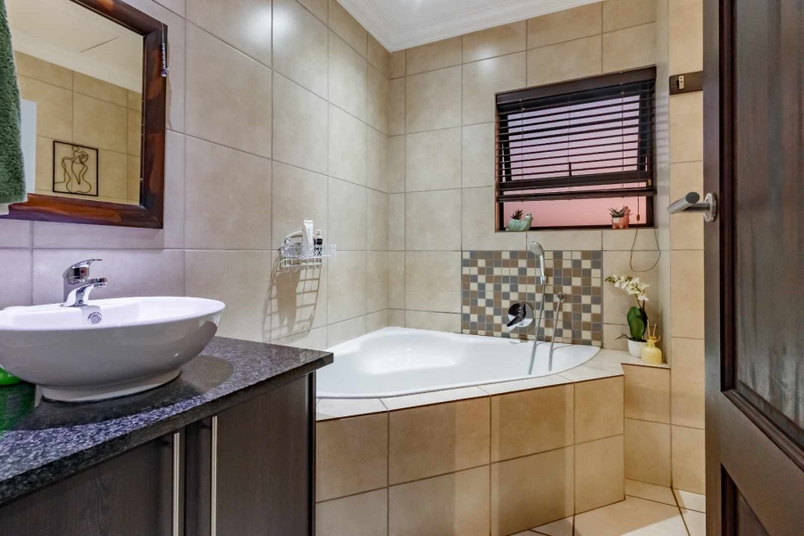 4 Bedroom Property for Sale in Midlands Estate Gauteng