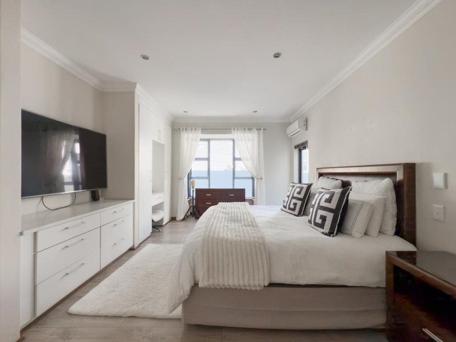 4 Bedroom Property for Sale in Midstream Ridge Gauteng