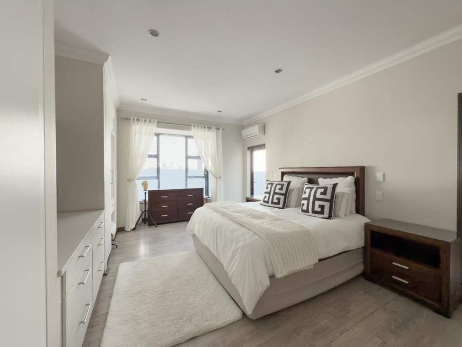 4 Bedroom Property for Sale in Midstream Ridge Gauteng