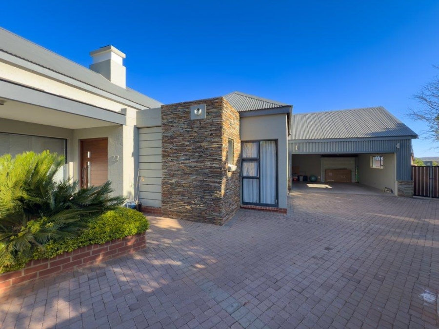 4 Bedroom Property for Sale in Midstream Ridge Gauteng