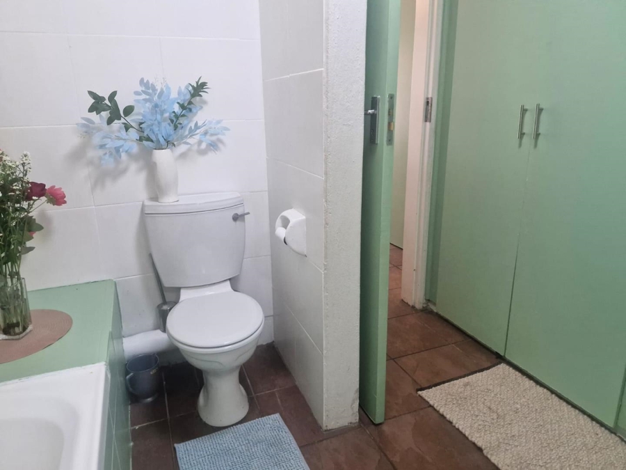 1 Bedroom Property for Sale in Edenburg Gauteng