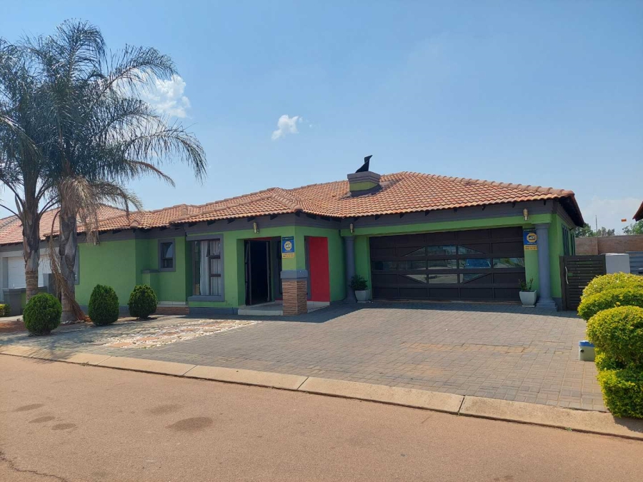3 Bedroom Property for Sale in The Orchards Gauteng