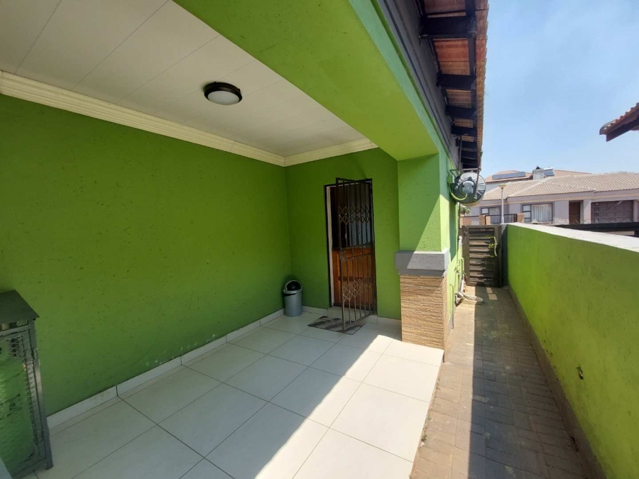 3 Bedroom Property for Sale in The Orchards Gauteng