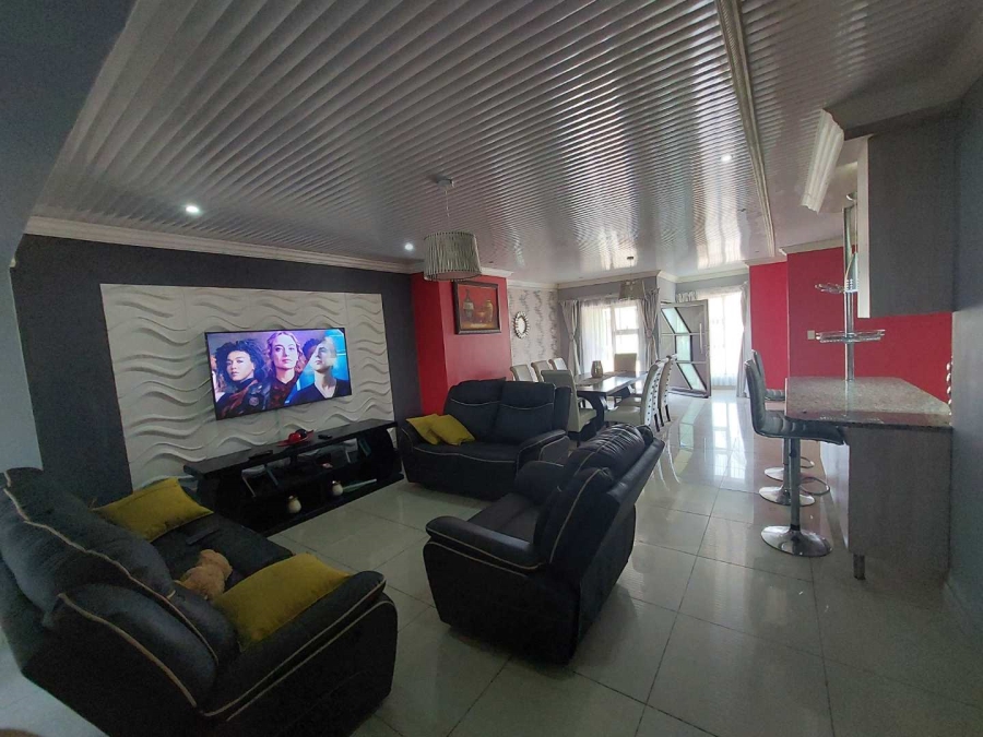 3 Bedroom Property for Sale in The Orchards Gauteng