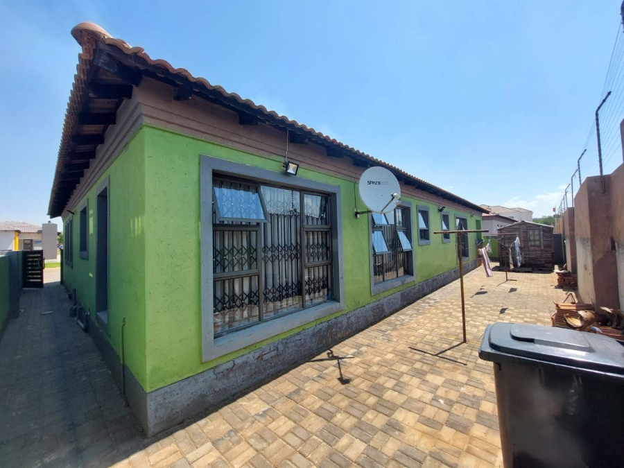 3 Bedroom Property for Sale in The Orchards Gauteng