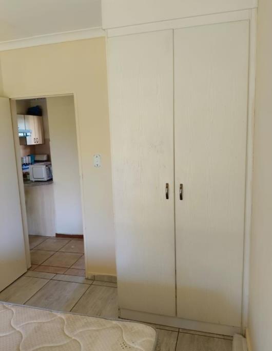 To Let 3 Bedroom Property for Rent in Lyndhurst Gauteng