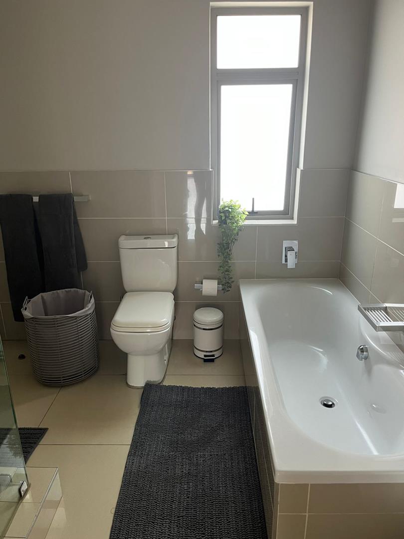 3 Bedroom Property for Sale in Oaklands Gauteng