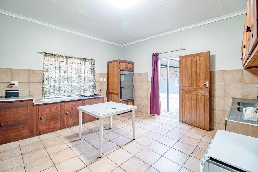 3 Bedroom Property for Sale in Mountain View Gauteng