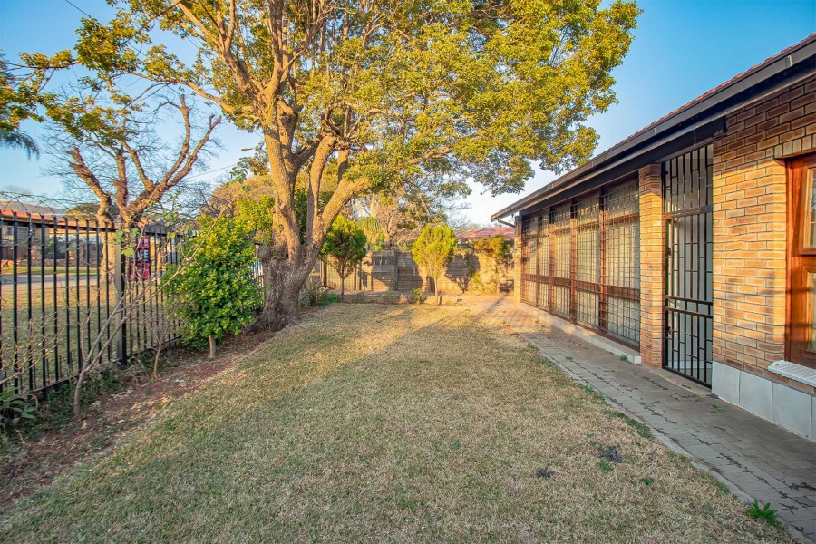 3 Bedroom Property for Sale in Mountain View Gauteng