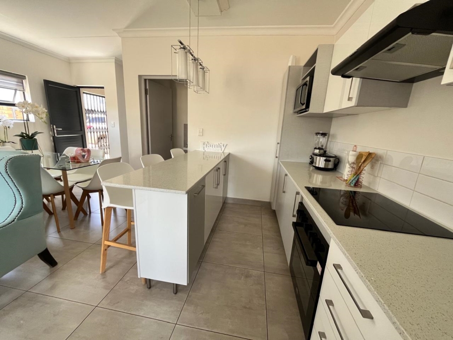 0 Bedroom Property for Sale in Thatchfield Estate Gauteng