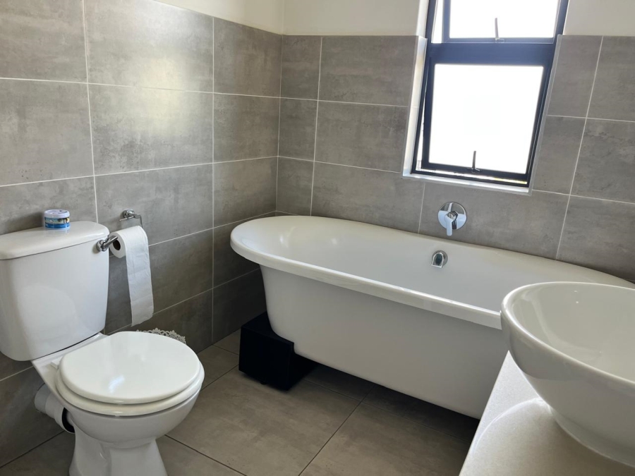 0 Bedroom Property for Sale in Thatchfield Estate Gauteng