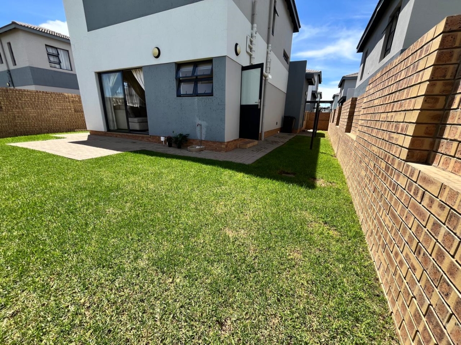 0 Bedroom Property for Sale in Thatchfield Estate Gauteng